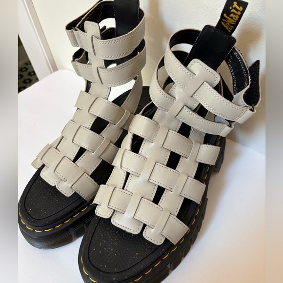 NWOT Dr. Martens Ricki Nappa Lux Leather Platform Gladiator Sandals Size 10 - Picture 8 of 14